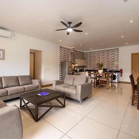 Royale Suites By Arc Royal Luxury Apts آنس رويال المظهر الخارجي الصورة